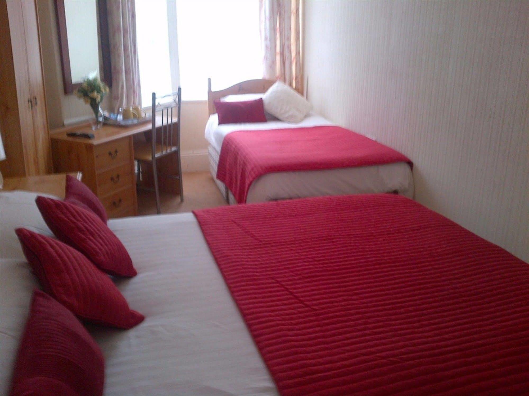 The Firs Bed And Breakfast Plymouth Bagian luar foto